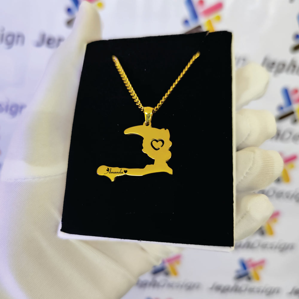 Haïti Map Heart Necklace