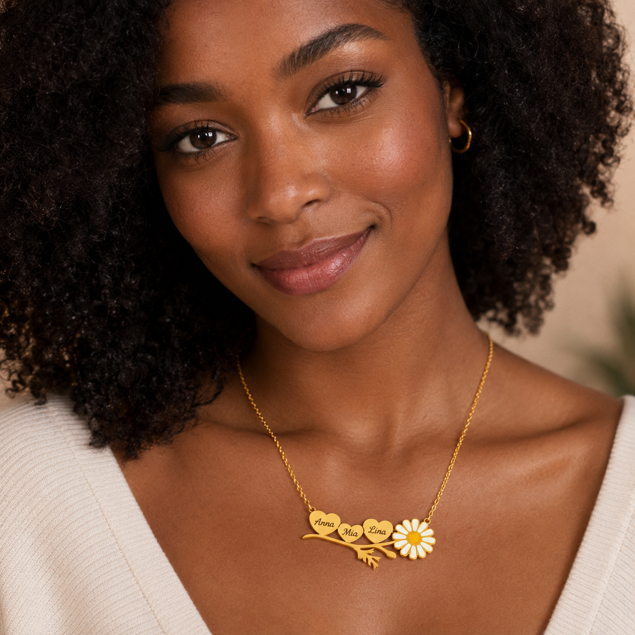 Personalized Three Heart Flower Necklace – Custom Engraved Gold Name Necklace