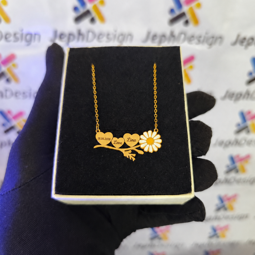 Personalized Three Heart Flower Necklace – Custom Engraved Gold Name Necklace